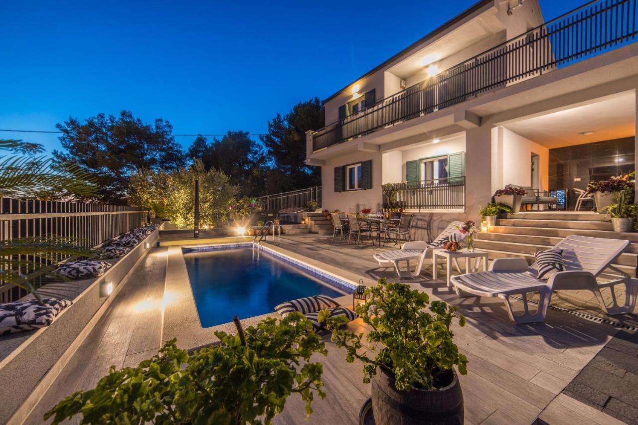 Villa Unique Gradac  Luaran gambar