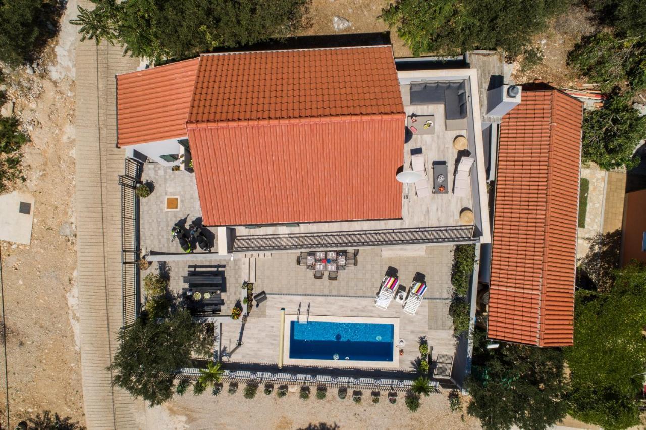 Villa Unique Gradac  Luaran gambar