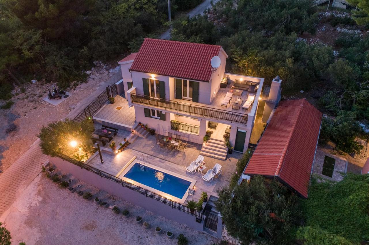 Villa Unique Gradac  Luaran gambar