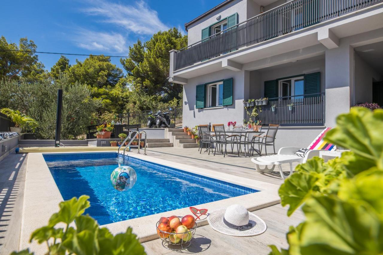Villa Unique Gradac  Luaran gambar