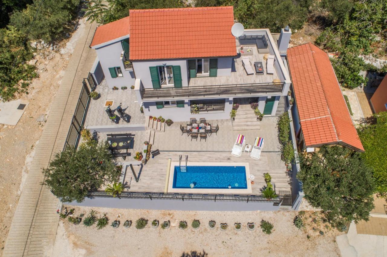 Villa Unique Gradac  Luaran gambar