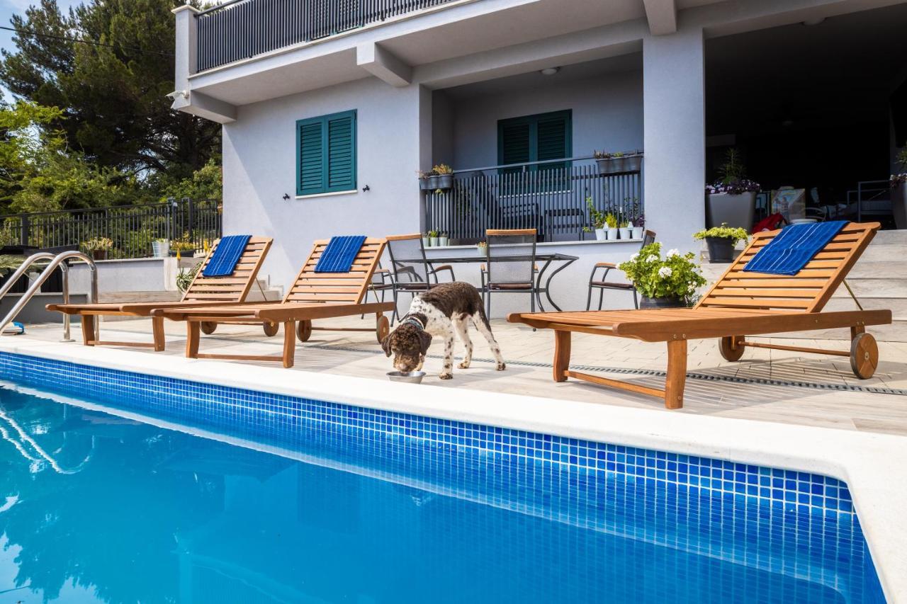 Villa Unique Gradac  Luaran gambar